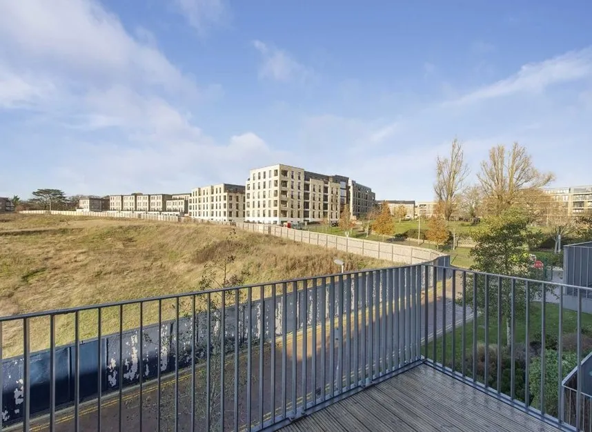 Regiment Hill, Mill Hill, NW7, photo 5