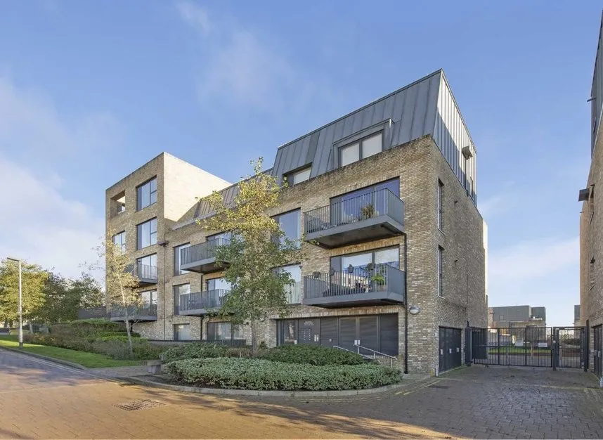 Regiment Hill, Mill Hill, NW7, photo 10