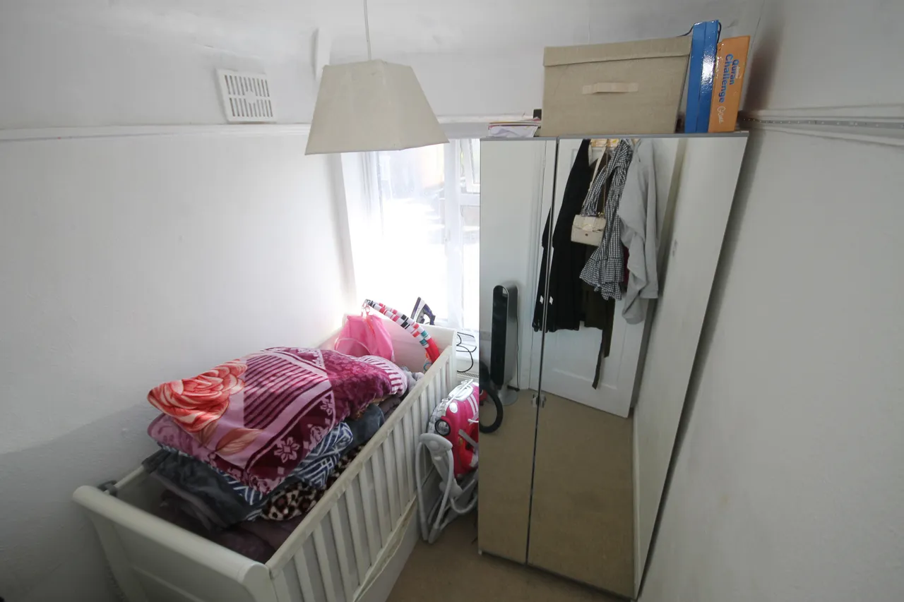 Middleton Avenue, Greenford, UB6, photo 11