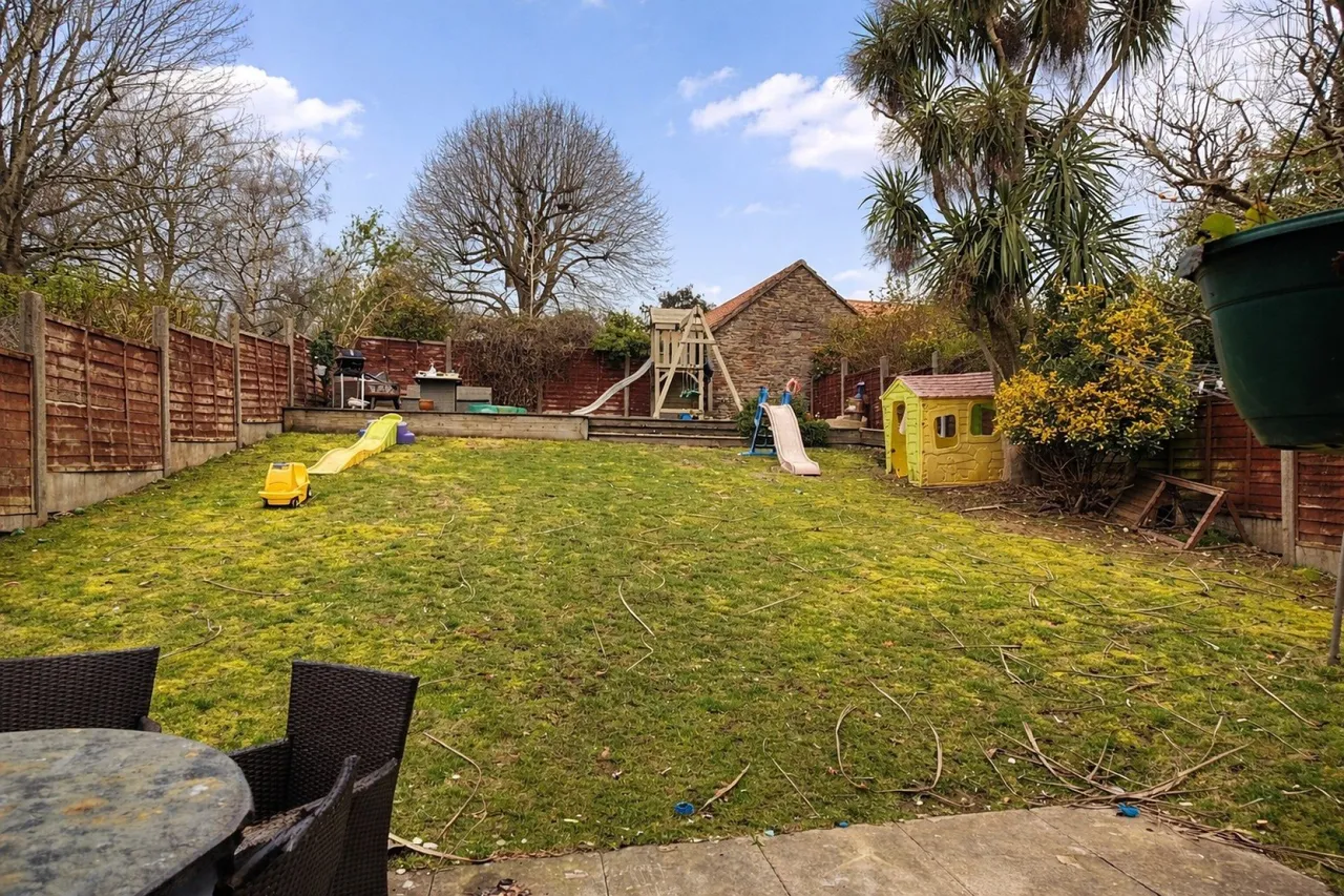 Helston Road, Nailsea, BS48, photo 14