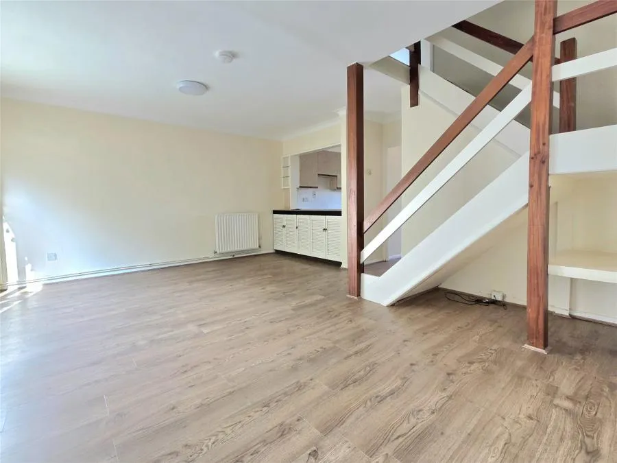Claremont Close, Orpington, BR6, photo 2