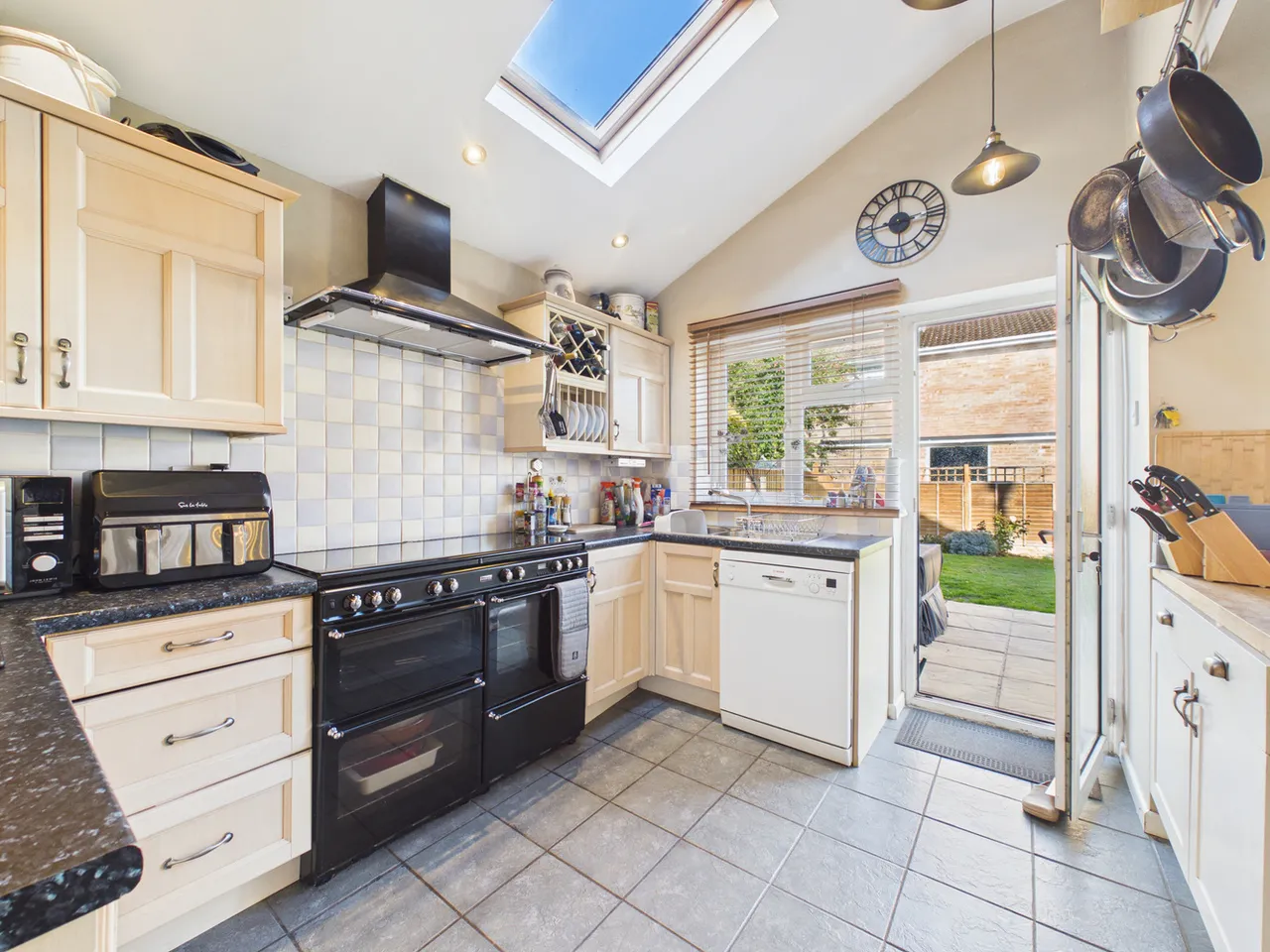 Beech Avenue, Lane End, HP14, photo 8