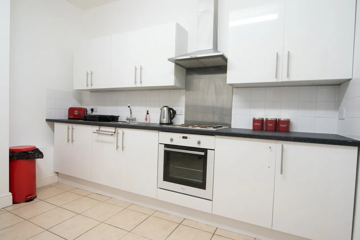 Room 4, 4, Wellington Street, Gloucester, GL1 1RA, photo 5