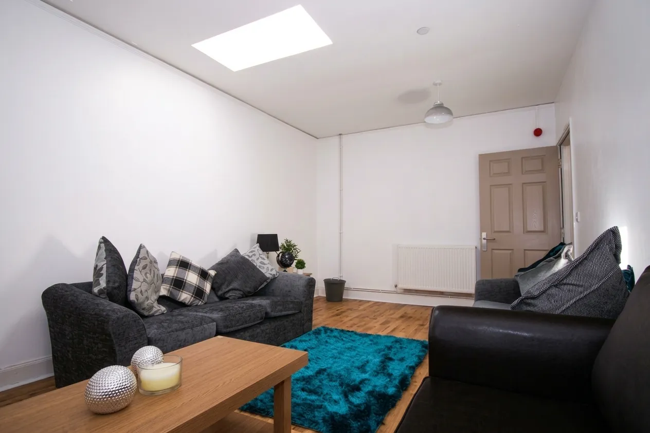 Room 4, 4, Wellington Street, Gloucester, GL1 1RA, photo 4