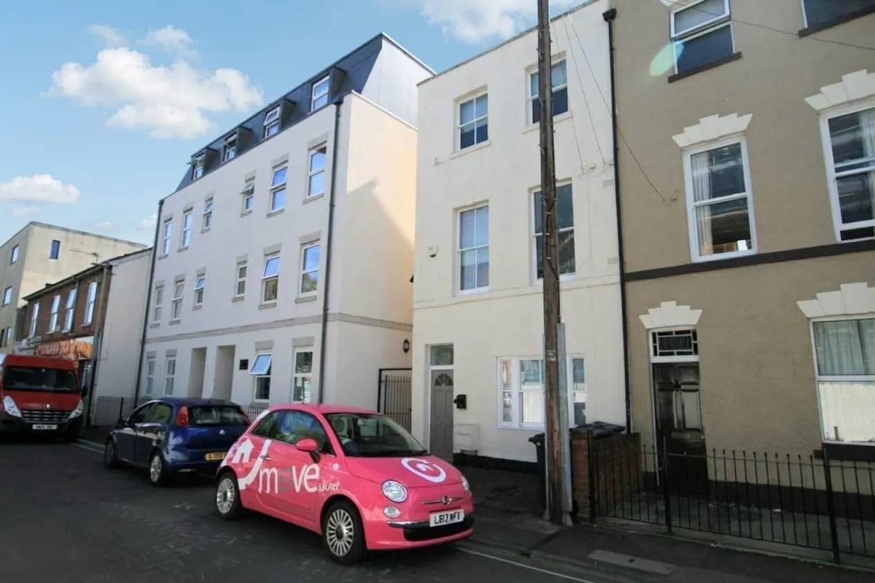 Room 4, 4, Wellington Street, Gloucester, GL1 1RA, photo 6