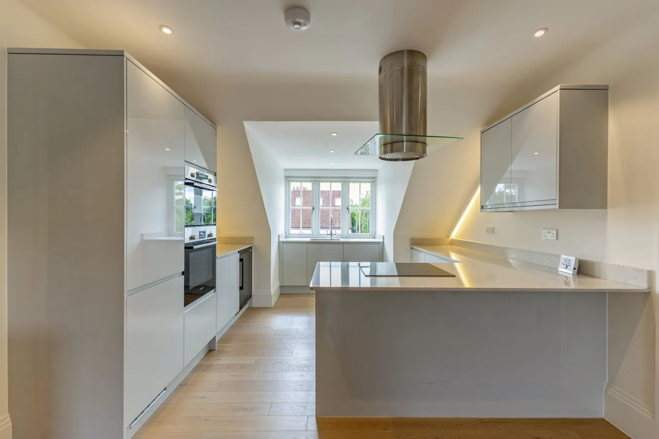 Clarence Road, Harpenden, Hertfordshire, AL5 4AJ, photo 4