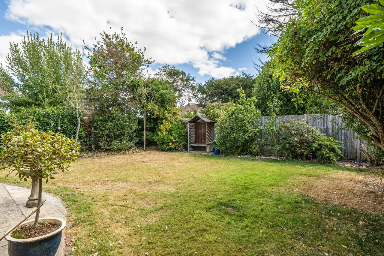 Silverston Avenue, Bognor Regis, PO21, photo 2