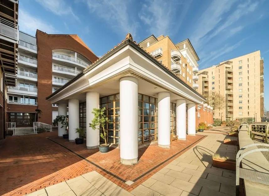 2 bed flat to rent — Odessa Street, Rotherhithe Street, SE16