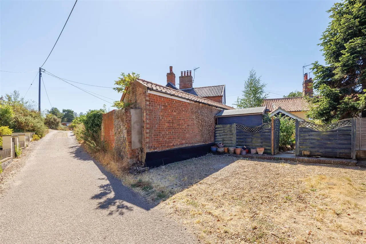 Sandy Lane, Holton, IP19, photo 13