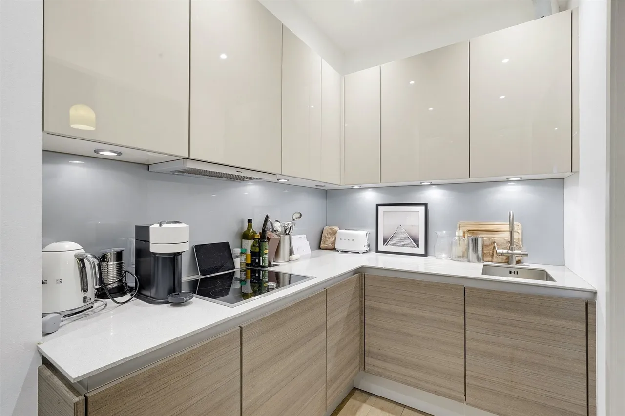 Sloane Court West, Chelsea, SW3, photo 4
