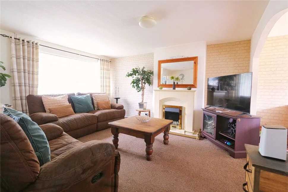 Jackson Gardens, Denton, Greater Manchester, M34, photo 9
