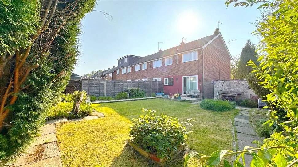 Jackson Gardens, Denton, Greater Manchester, M34, photo 4