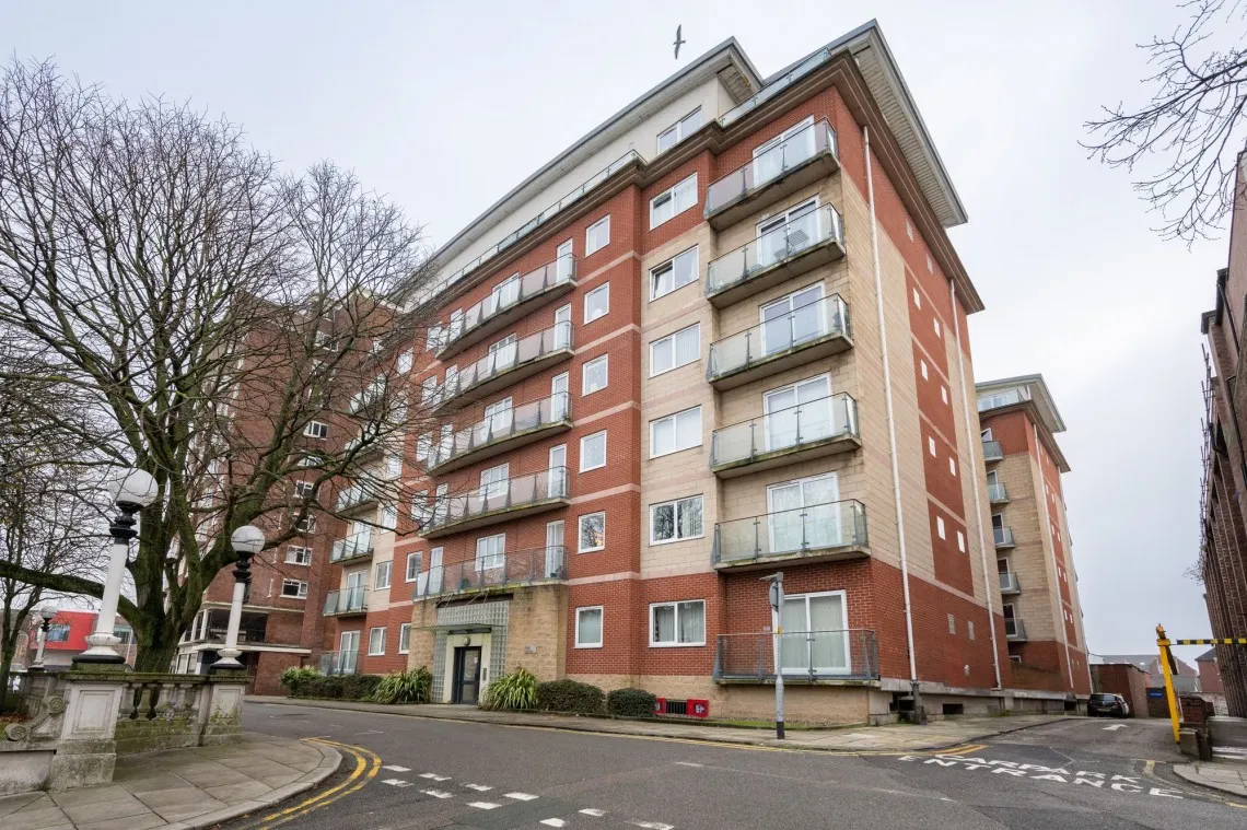2 bed flat for sale, Lord Street, Southport, PR9