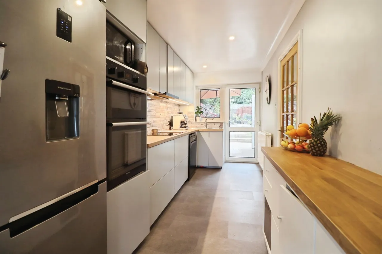 Osprey Close, Penarth, CF64, photo 9