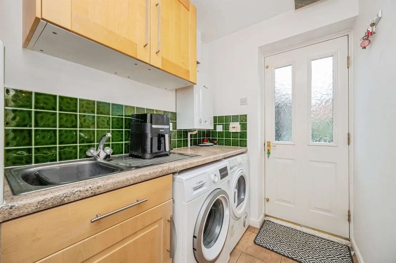 Merlin Way, Mickleover, DE3, photo 8