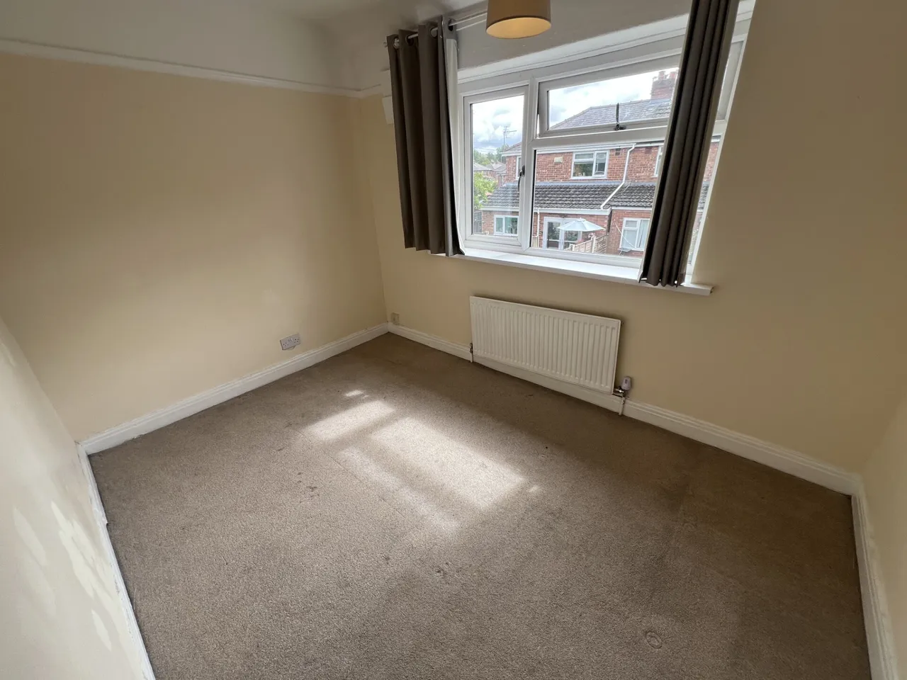 Milton Avenue, Droylsden, M43, photo 5