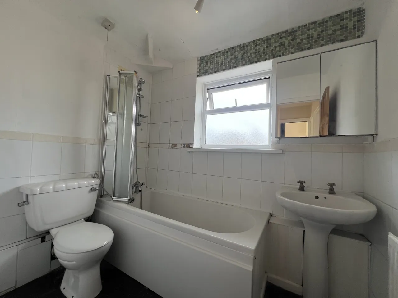 Milton Avenue, Droylsden, M43, photo 7