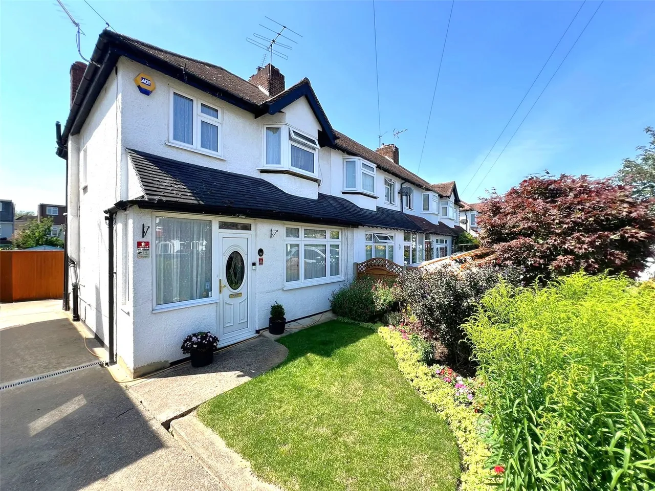 3 bed house for sale, Wills Crescent, Whitton, TW3