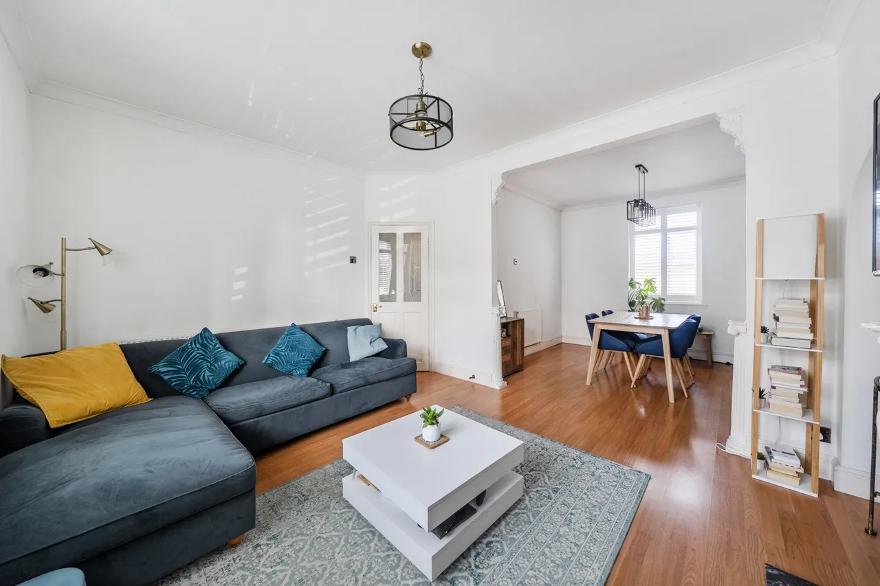 2 bed house for sale — Overdown Road, SE6
