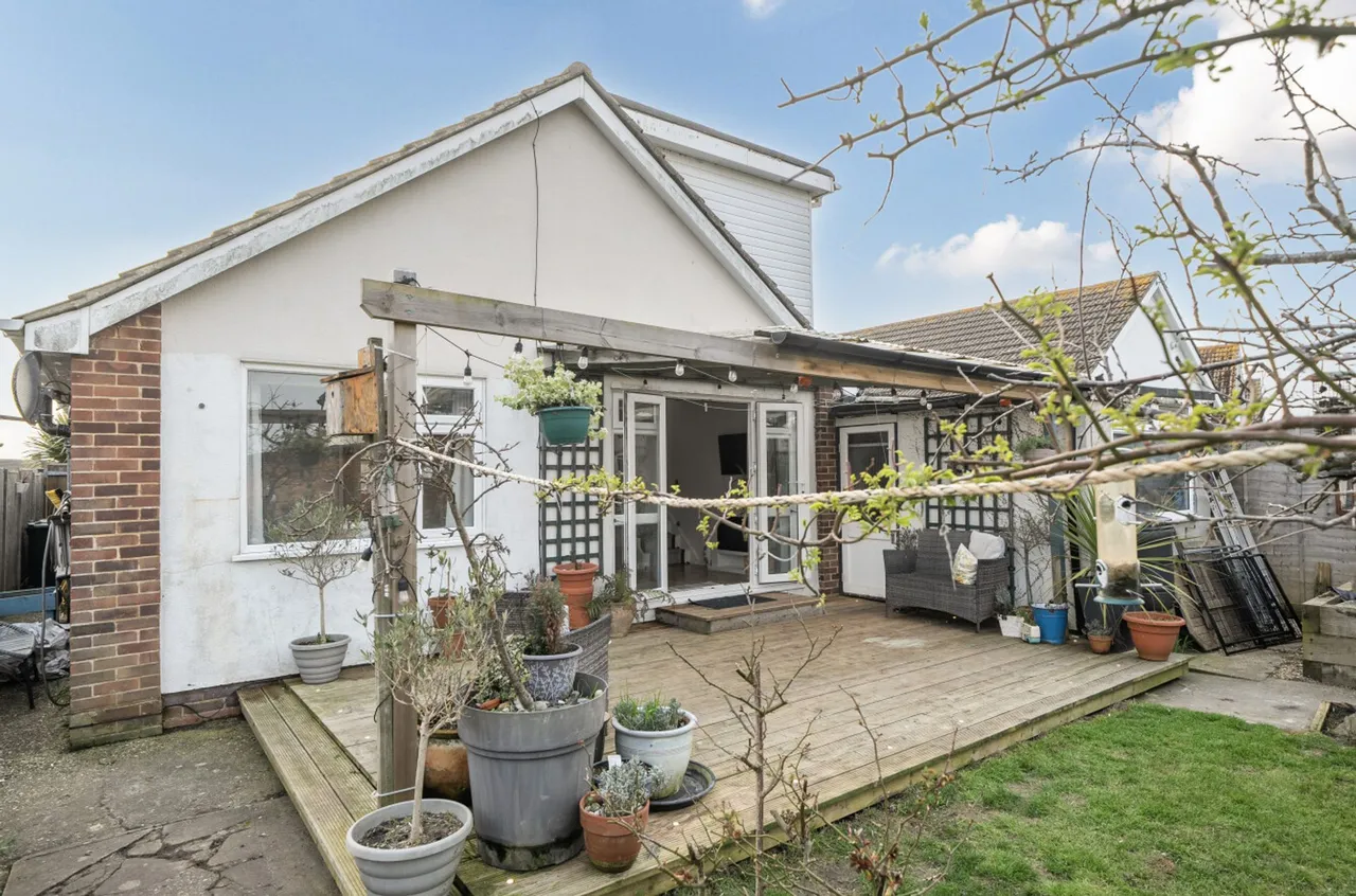 Seafield Close, East Wittering, PO20, photo 21
