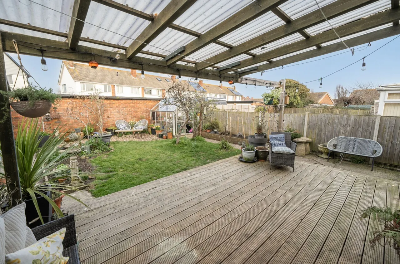 Seafield Close, East Wittering, PO20, photo 18