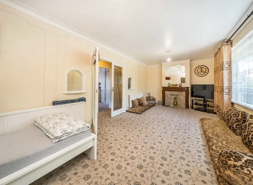 Freeland Park, Hendon, NW4, photo 6