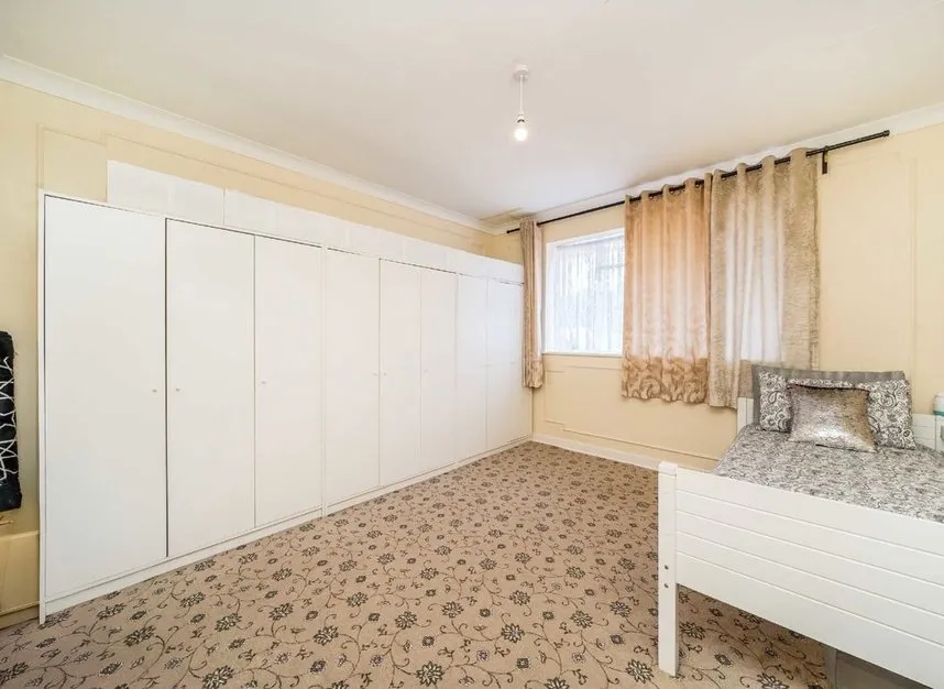 Freeland Park, Hendon, NW4, photo 8