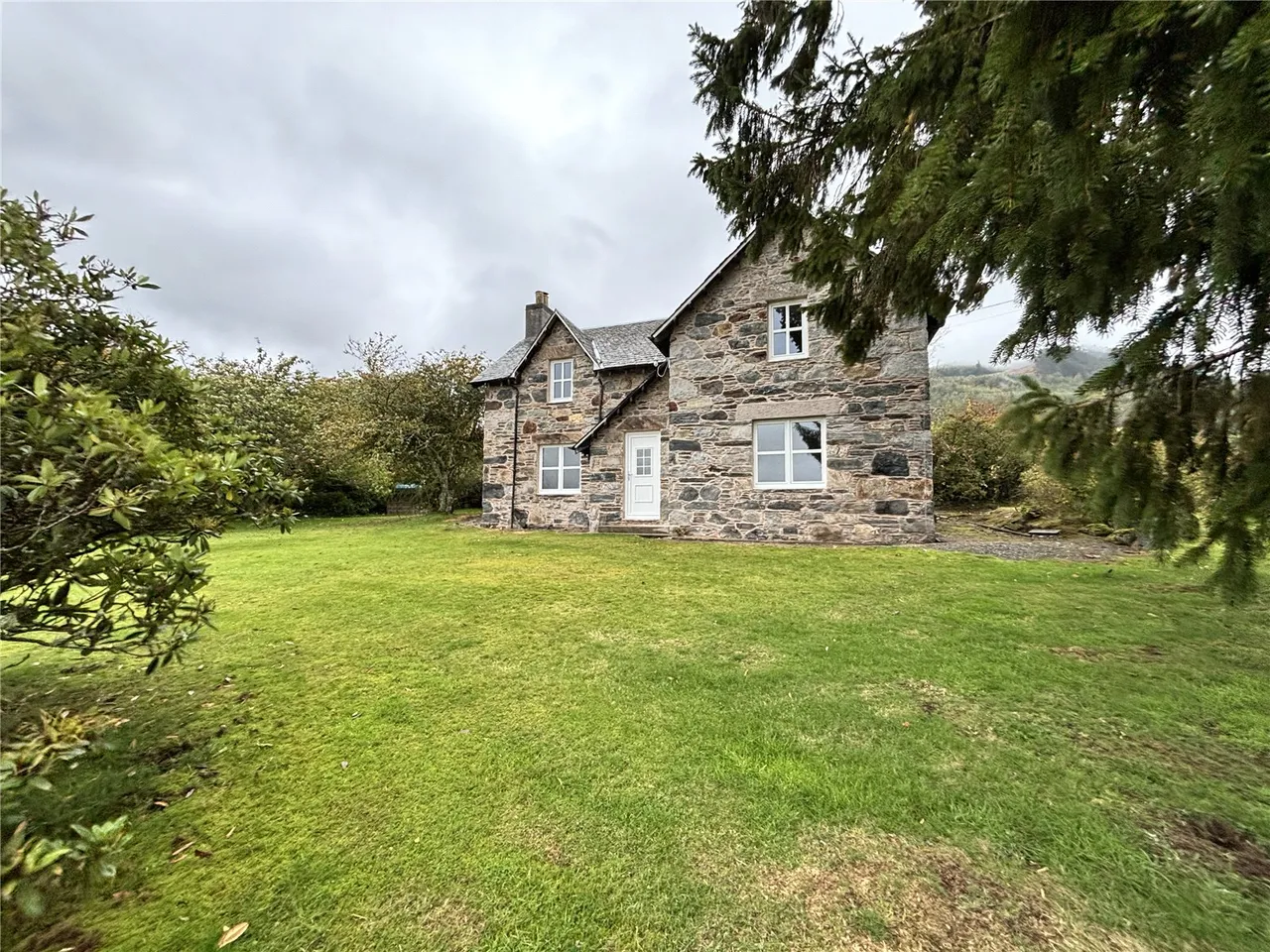 Pitlochry, PH16, photo 12