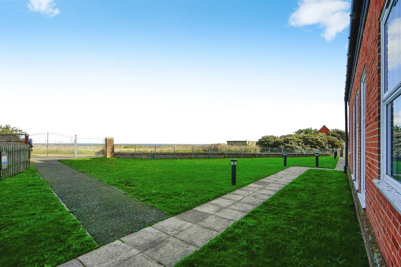Cromer Road, Mundesley, NR11, photo 9