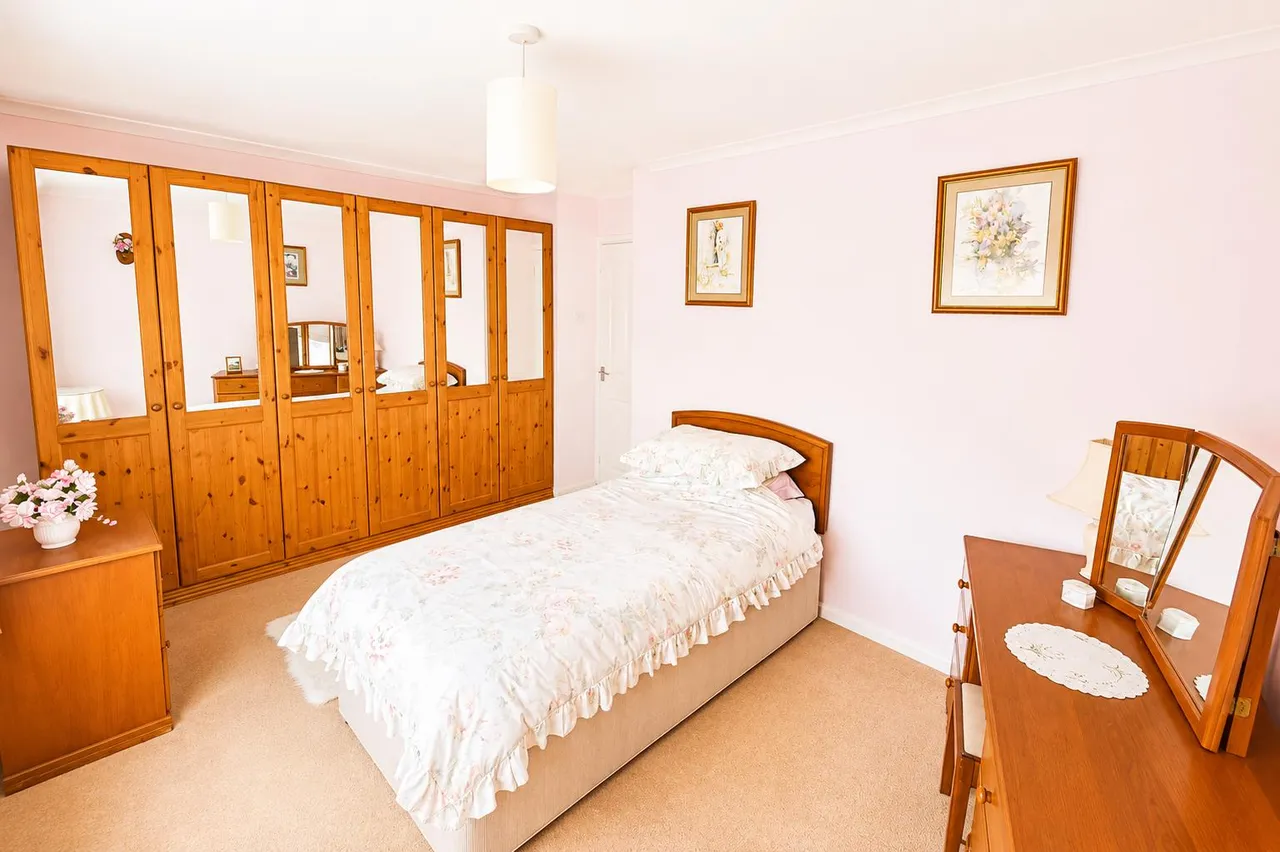 Lammas Road, Watton at Stone, SG14, photo 14