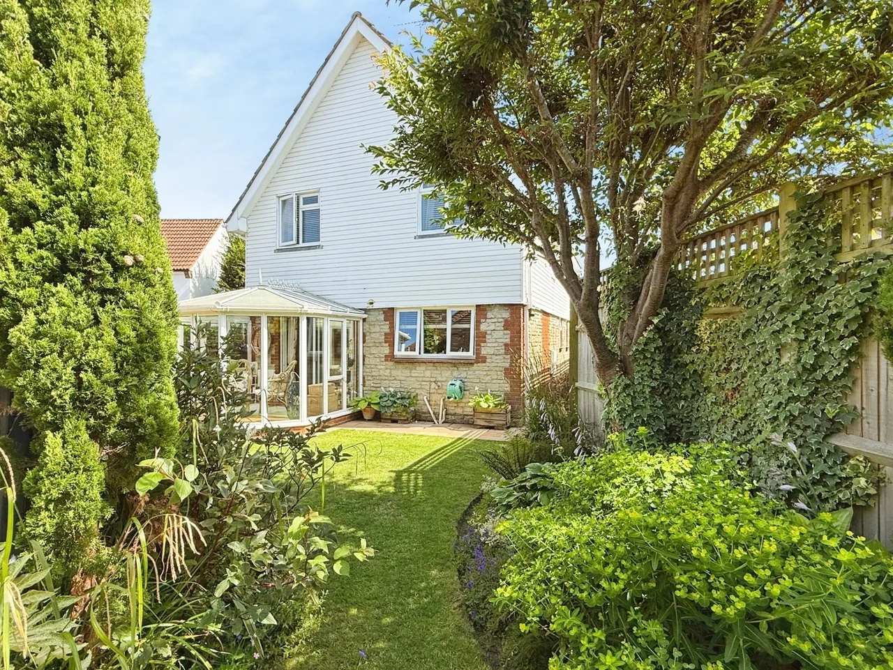Henderson Walk, Steyning, BN44, photo 11