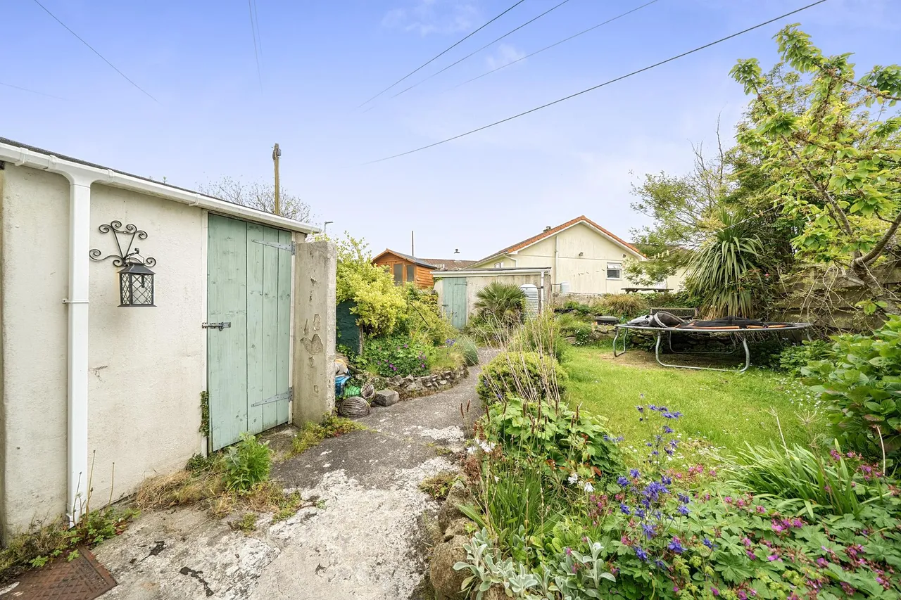 Gew Terrace, Redruth, TR15, photo 17
