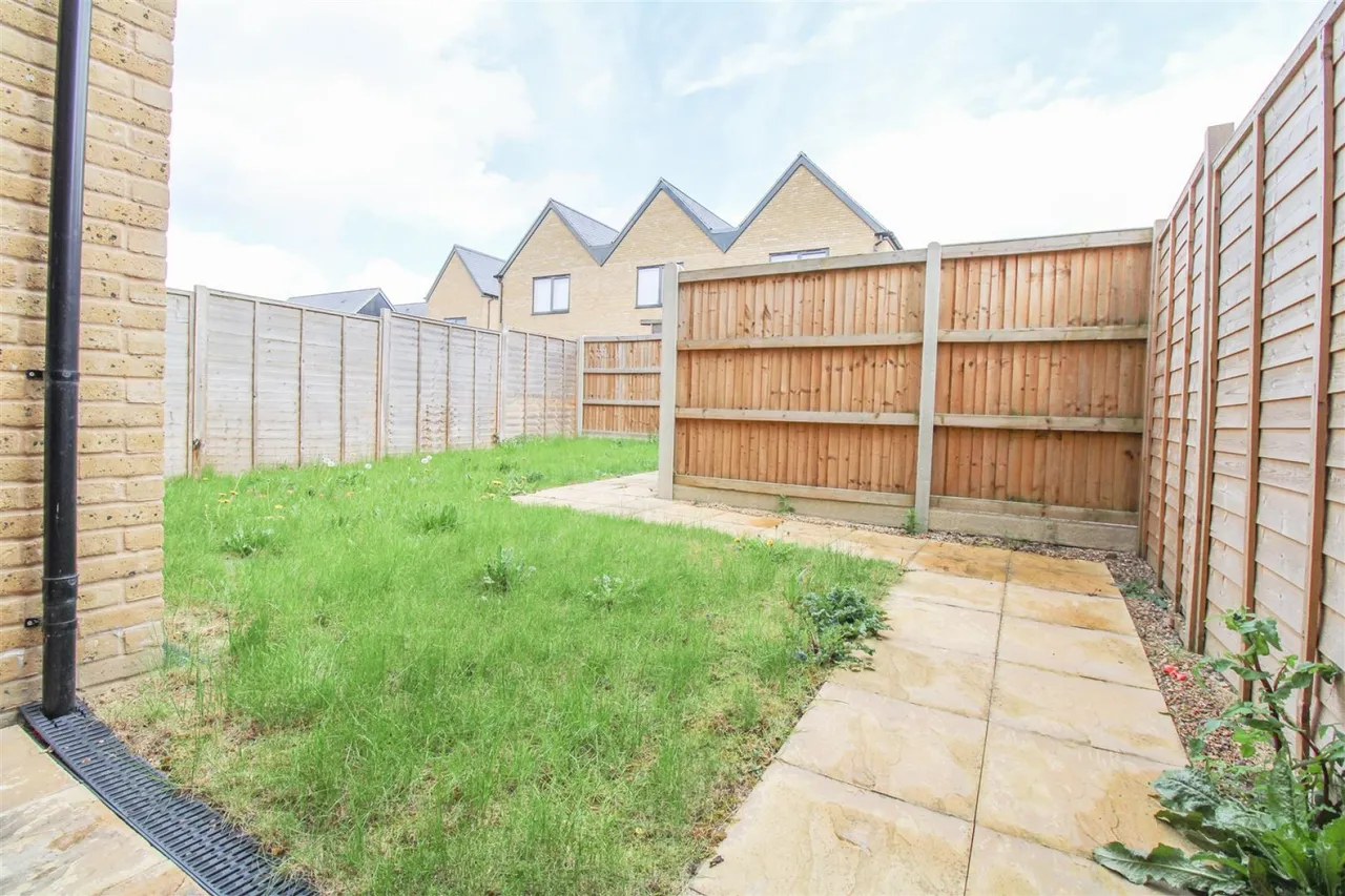 Crossbill Way, Newhall, CM17, photo 5