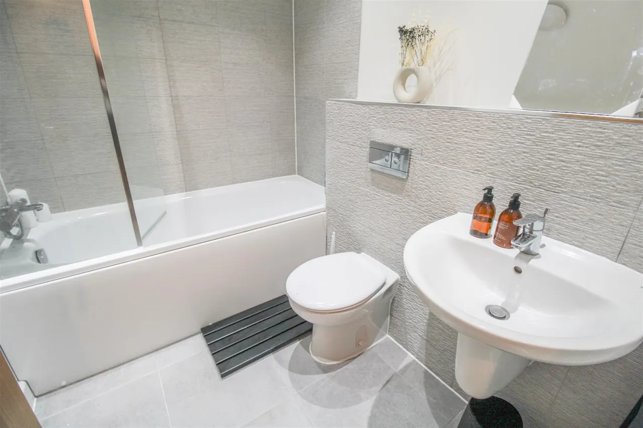 Crossbill Way, Newhall, CM17, photo 9