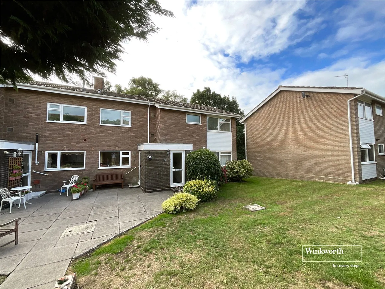 2 bed flat to rent — Cornford Way, Highcliffe, Dorset, BH23