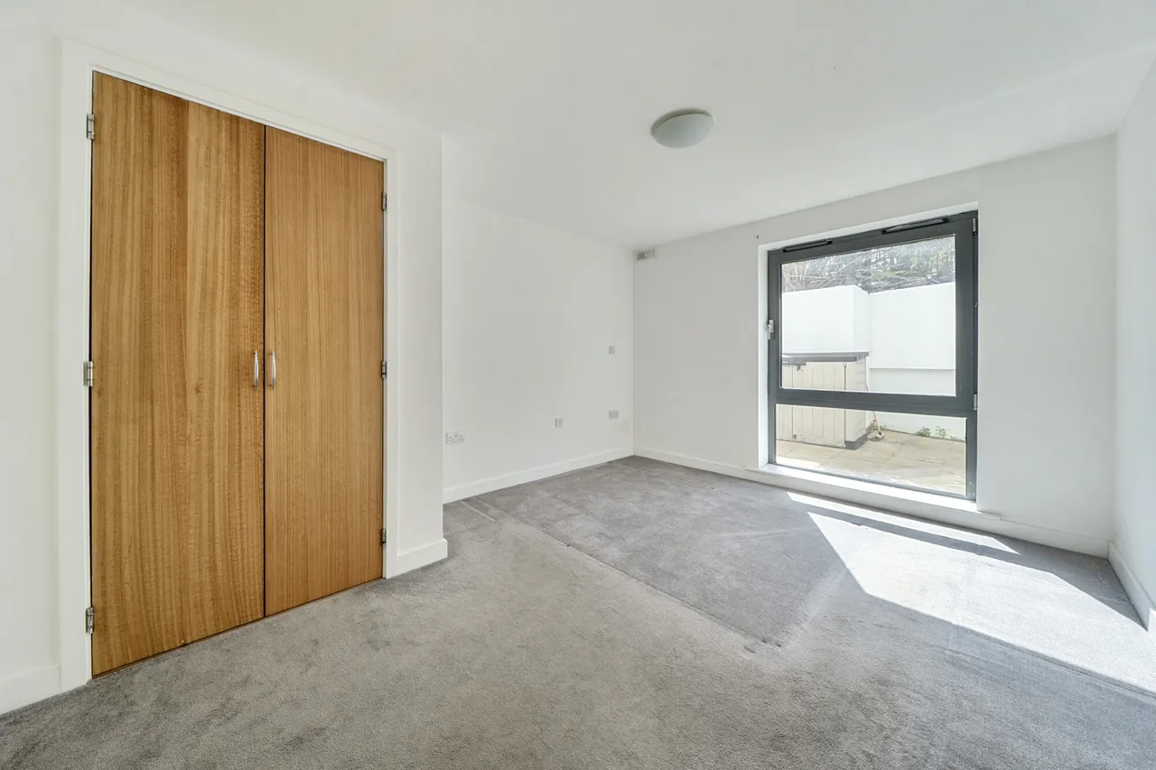 Uxbridge Road, Ealing, W13, photo 8