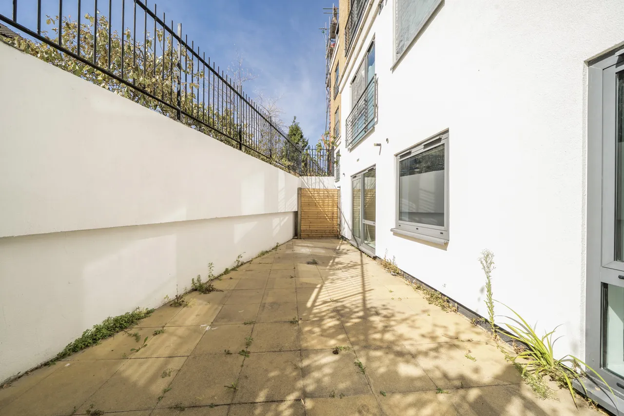 Uxbridge Road, Ealing, W13, photo 15