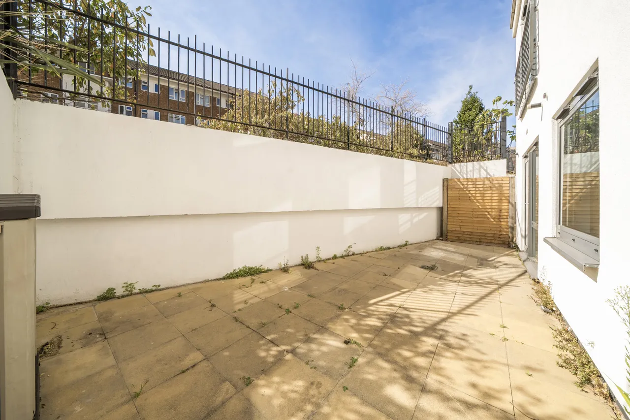 Uxbridge Road, Ealing, W13, photo 4