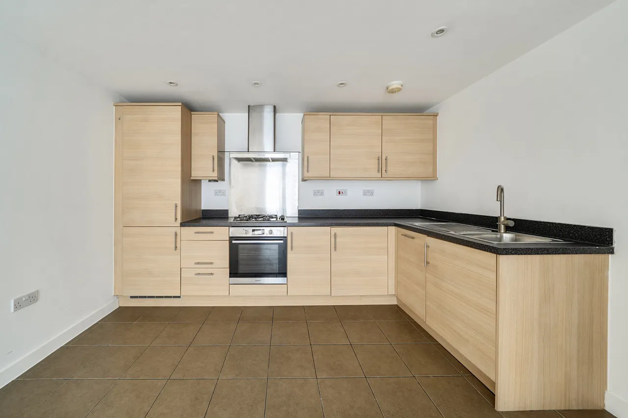Uxbridge Road, Ealing, W13, photo 5