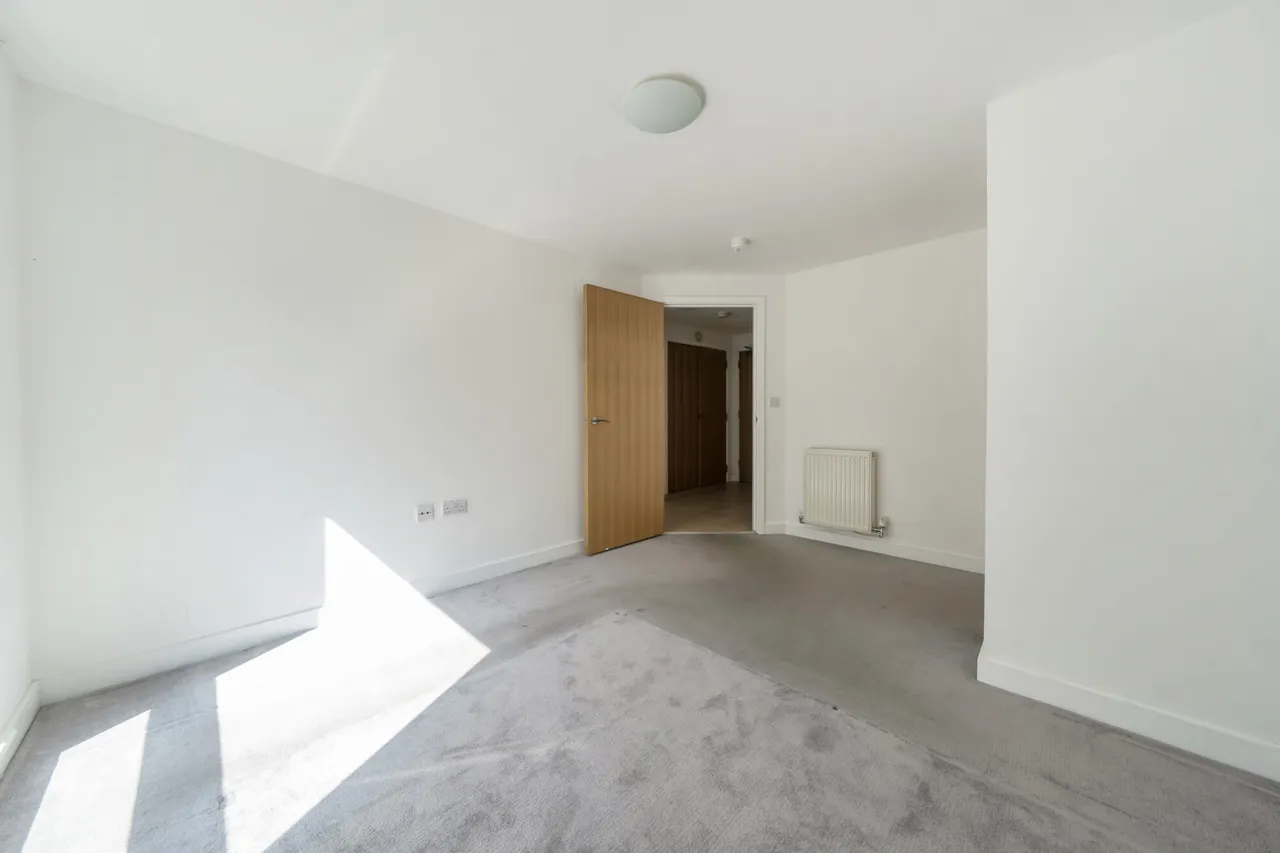 Uxbridge Road, Ealing, W13, photo 16