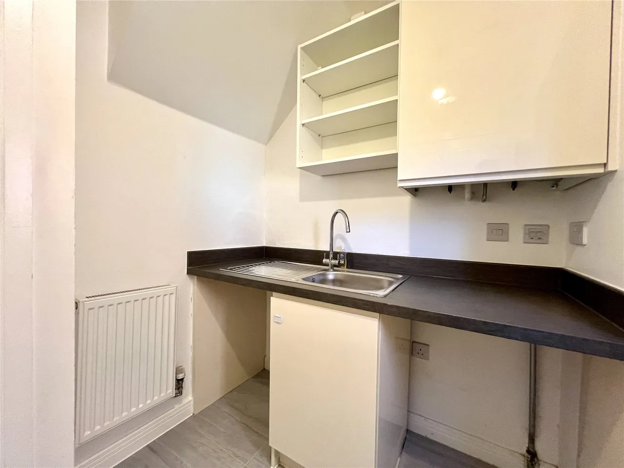 Marjoram Avenue, Cranleigh, GU6, photo 9