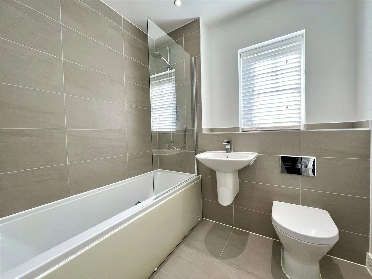 Marjoram Avenue, Cranleigh, GU6, photo 7