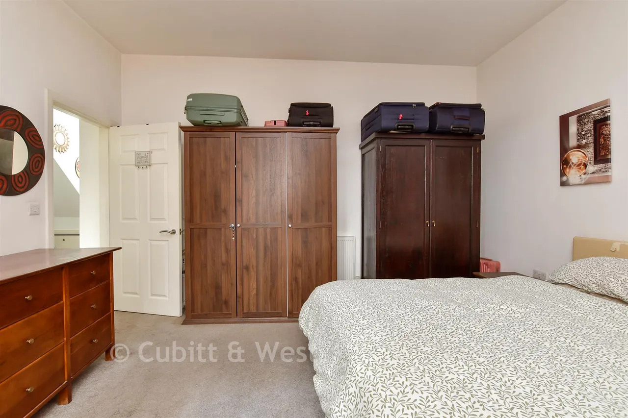 South Coast Road, Peacehaven, BN10, photo 8