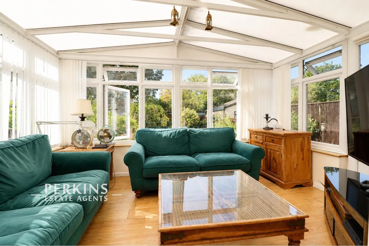 Ravenor Park Road, Greenford, UB6, photo 4