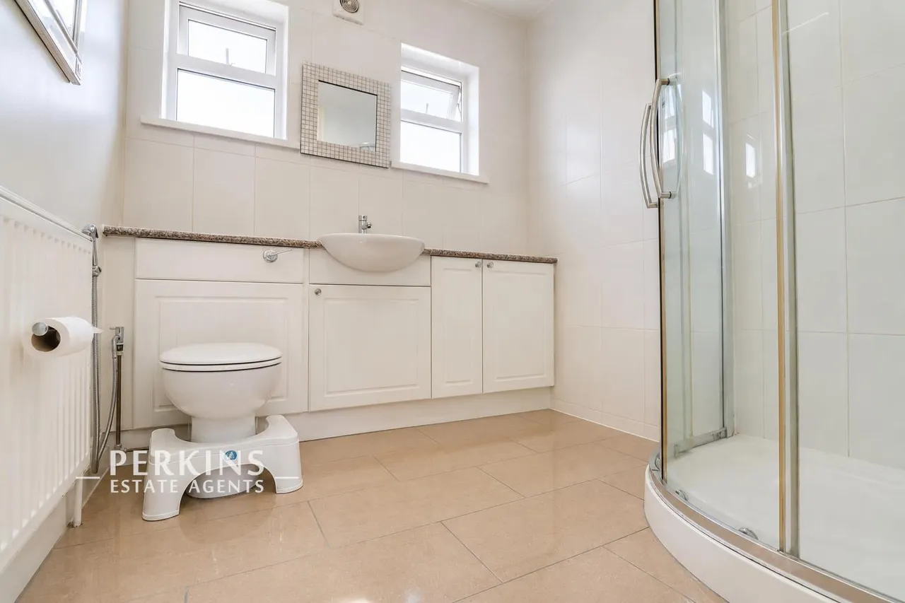 Ravenor Park Road, Greenford, UB6, photo 7