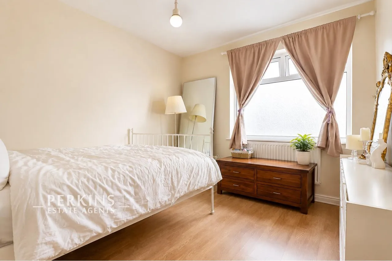 Ravenor Park Road, Greenford, UB6, photo 11