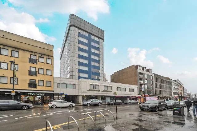 1 bed flat for sale, High Street, Slough, SL1