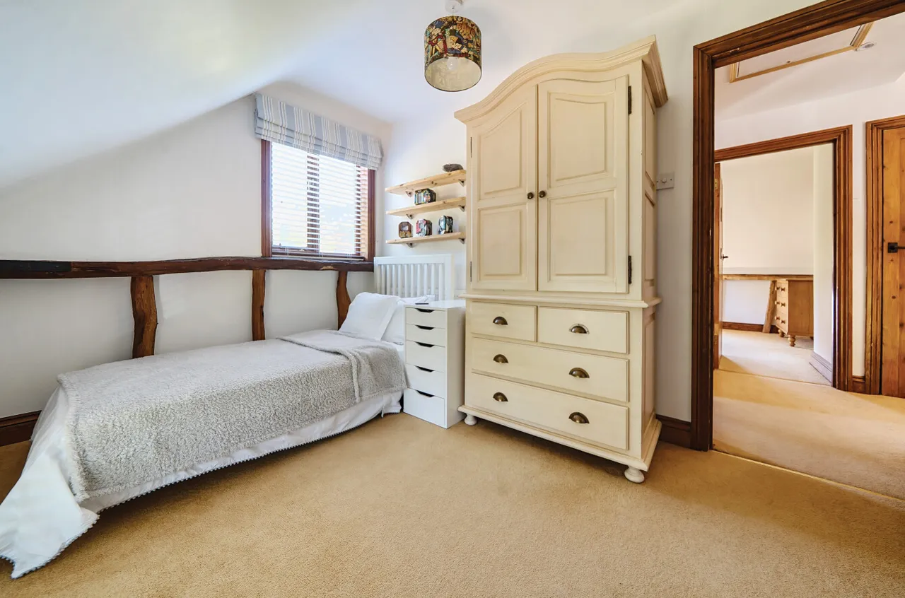 Anmore Road, Denmead, PO7, photo 13