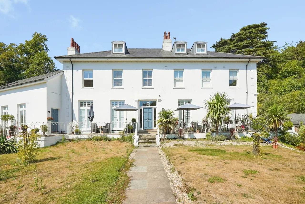 2 bed flat for sale — Bushy Ruff House, Alkham Road, Temple Ewell, Dover, CT16