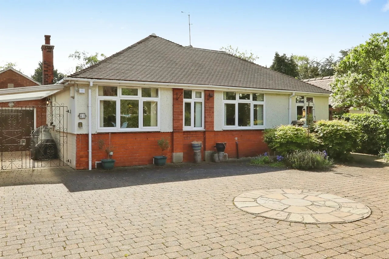 3 bed house for sale — North Road, Retford